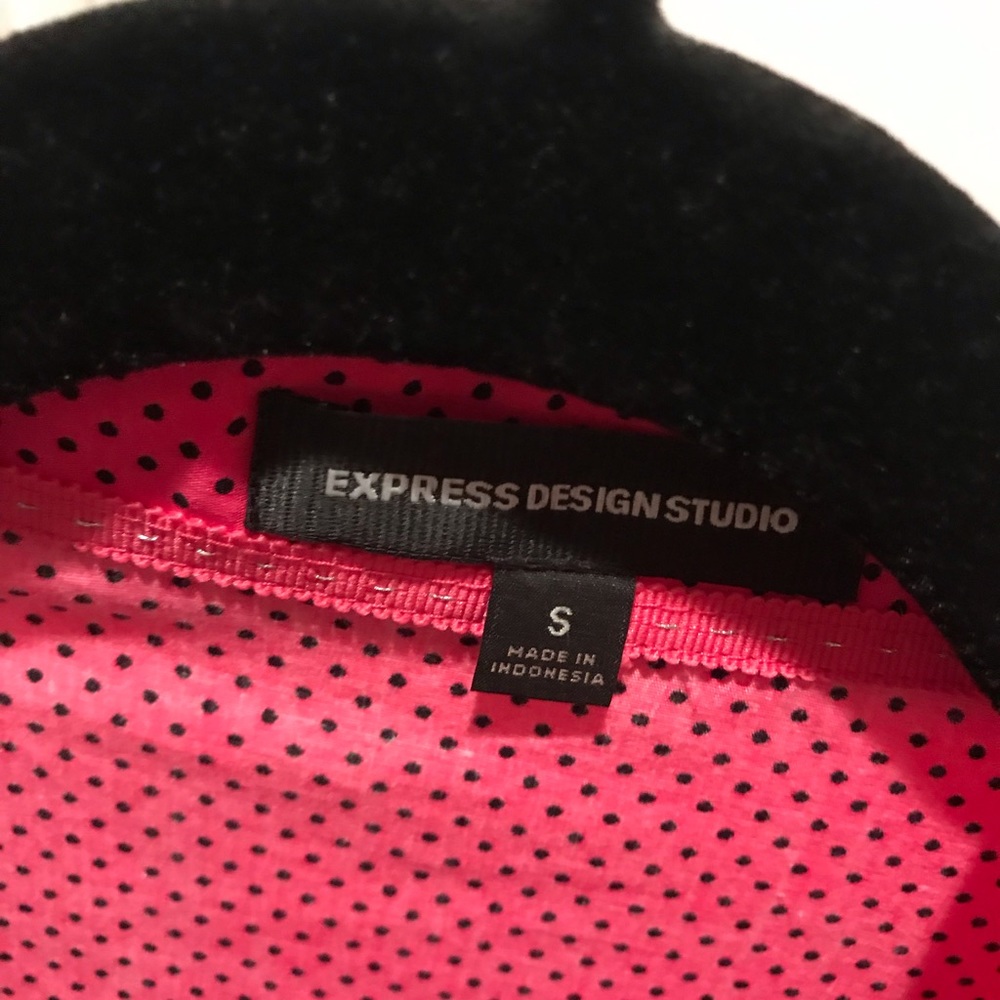 Pink button down - Picture 2 of 2
